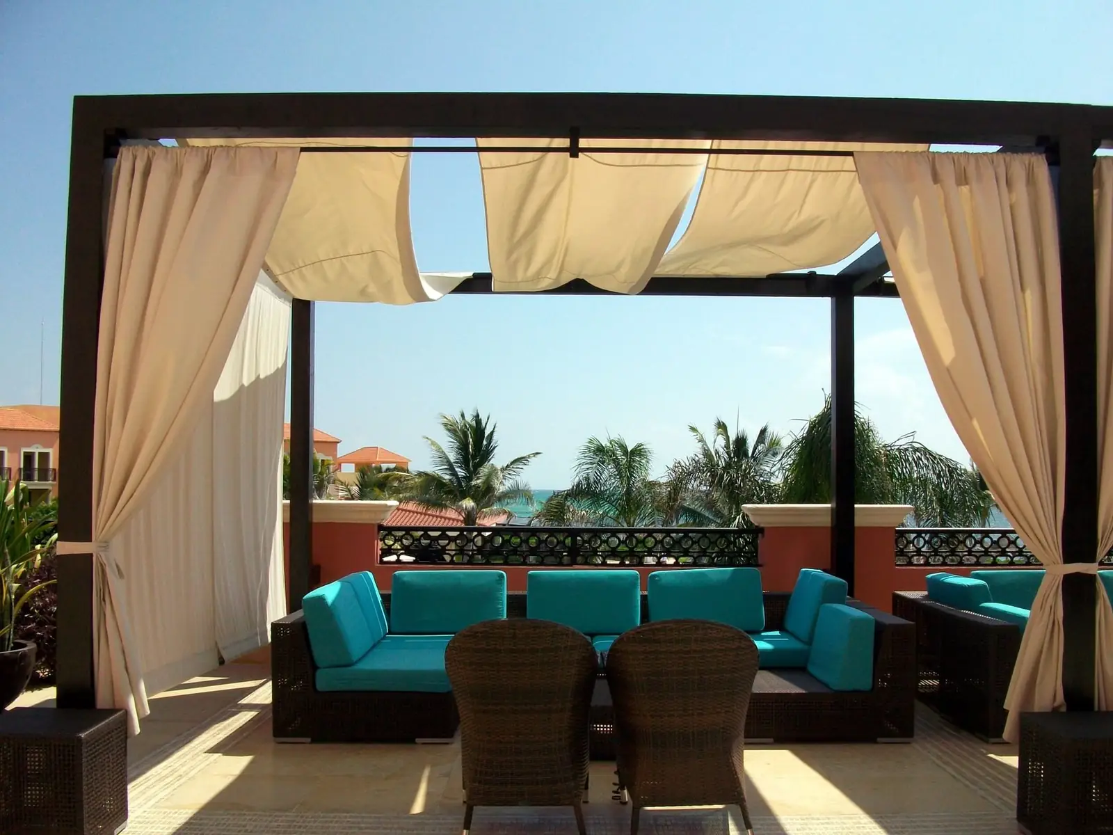 Calmorian Resort Stay amenities